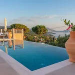 Вилла Pithari Sunset Villa Khalikeri