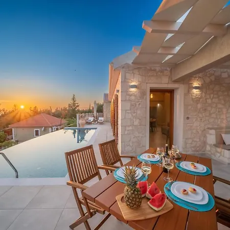 Villa Pitharia Luxury With Amazing Sea Views *