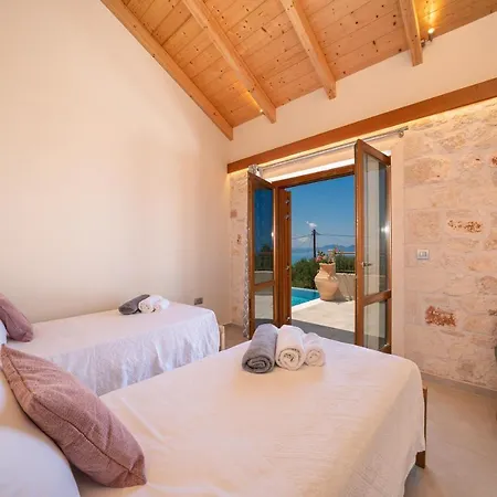 Villa Pitharia Luxury With Amazing Sea Views